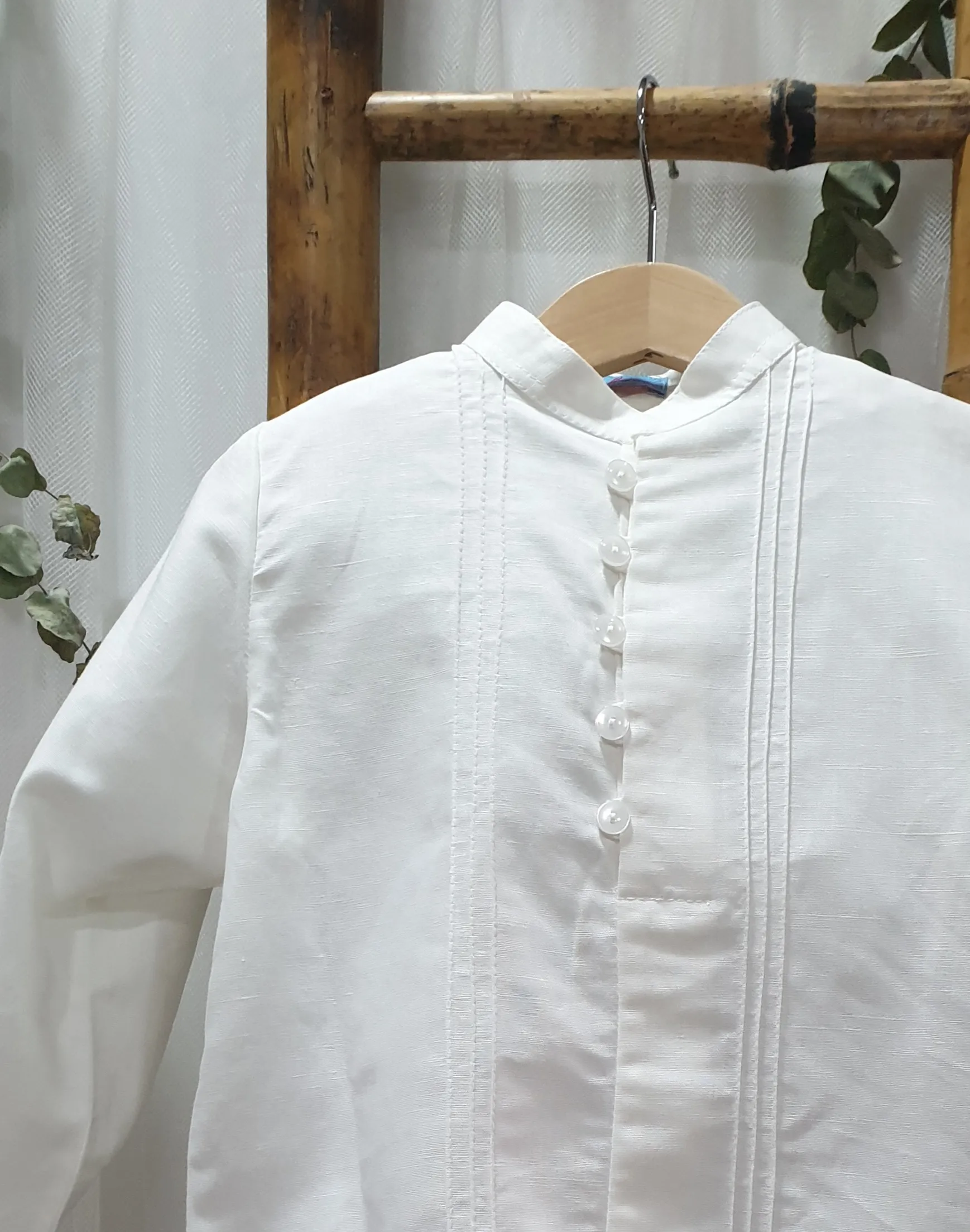 A Camisa niño ceremonia cruda jaretas R130461