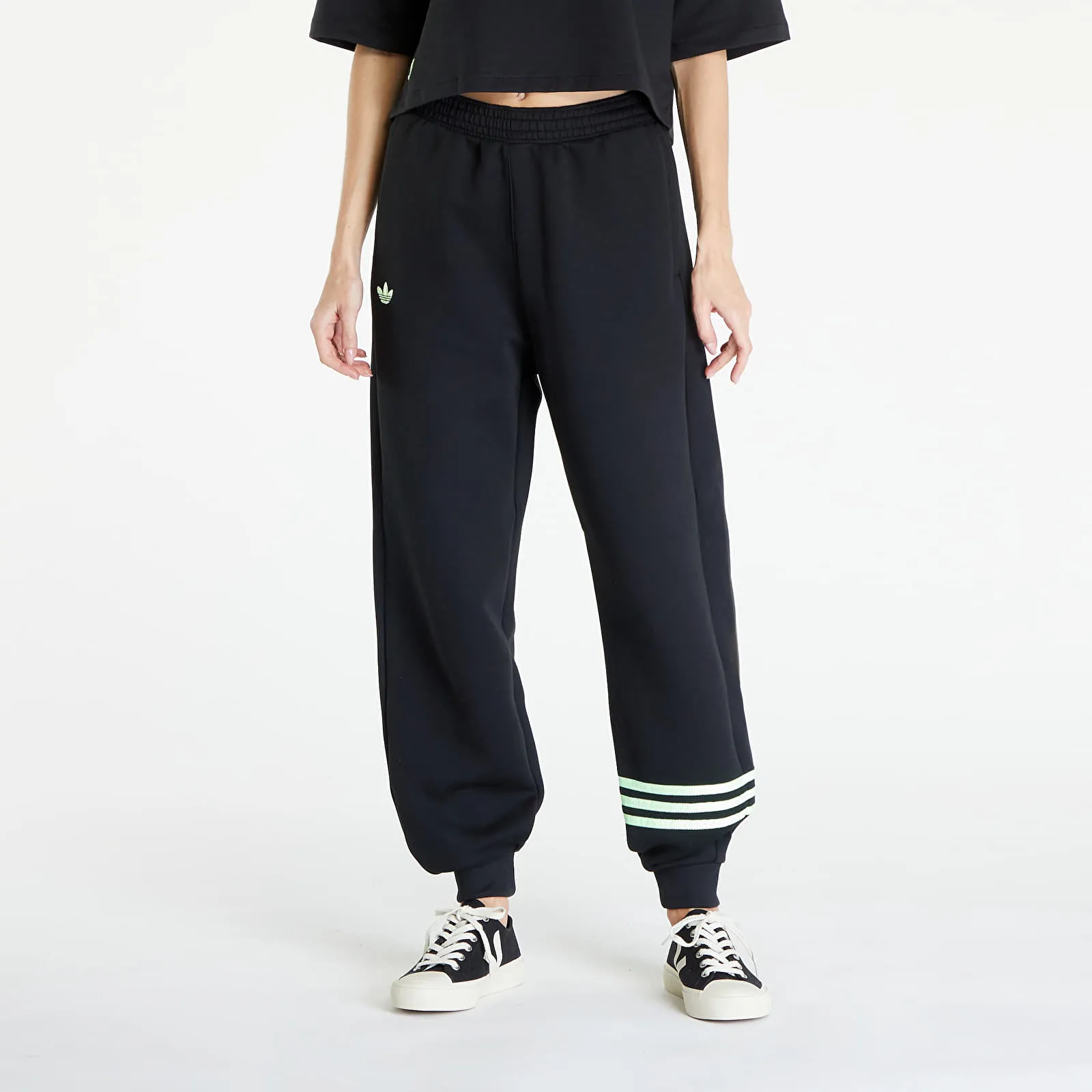 adidas Neuclassics Sweat pants
