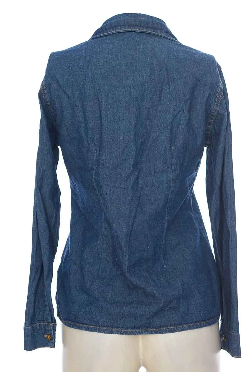 BLUSA COLOR AZUL  CLOSEANDO