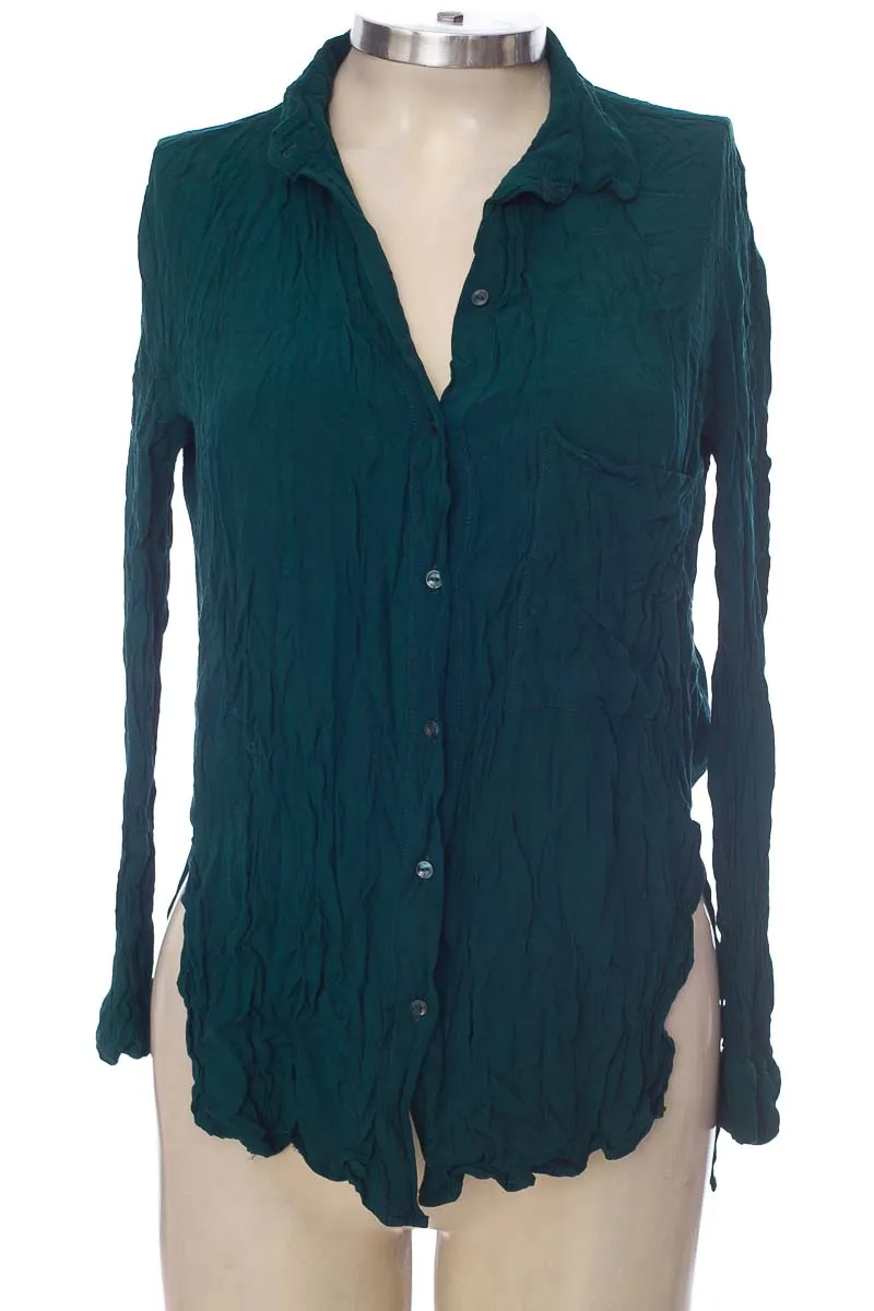 BLUSA COLOR VERDE  BERSHKA