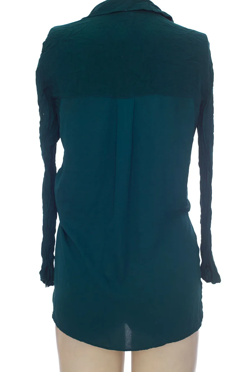 BLUSA COLOR VERDE  BERSHKA