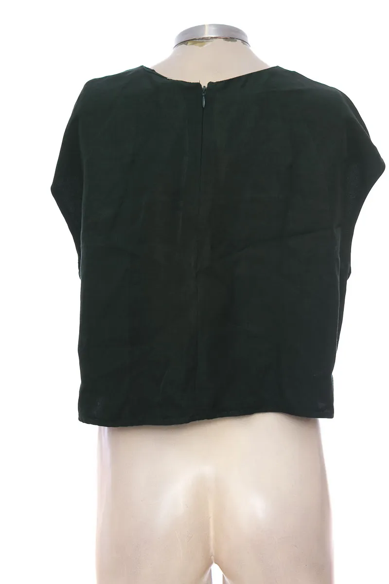 BLUSA COLOR VERDE  FOREVER 21
