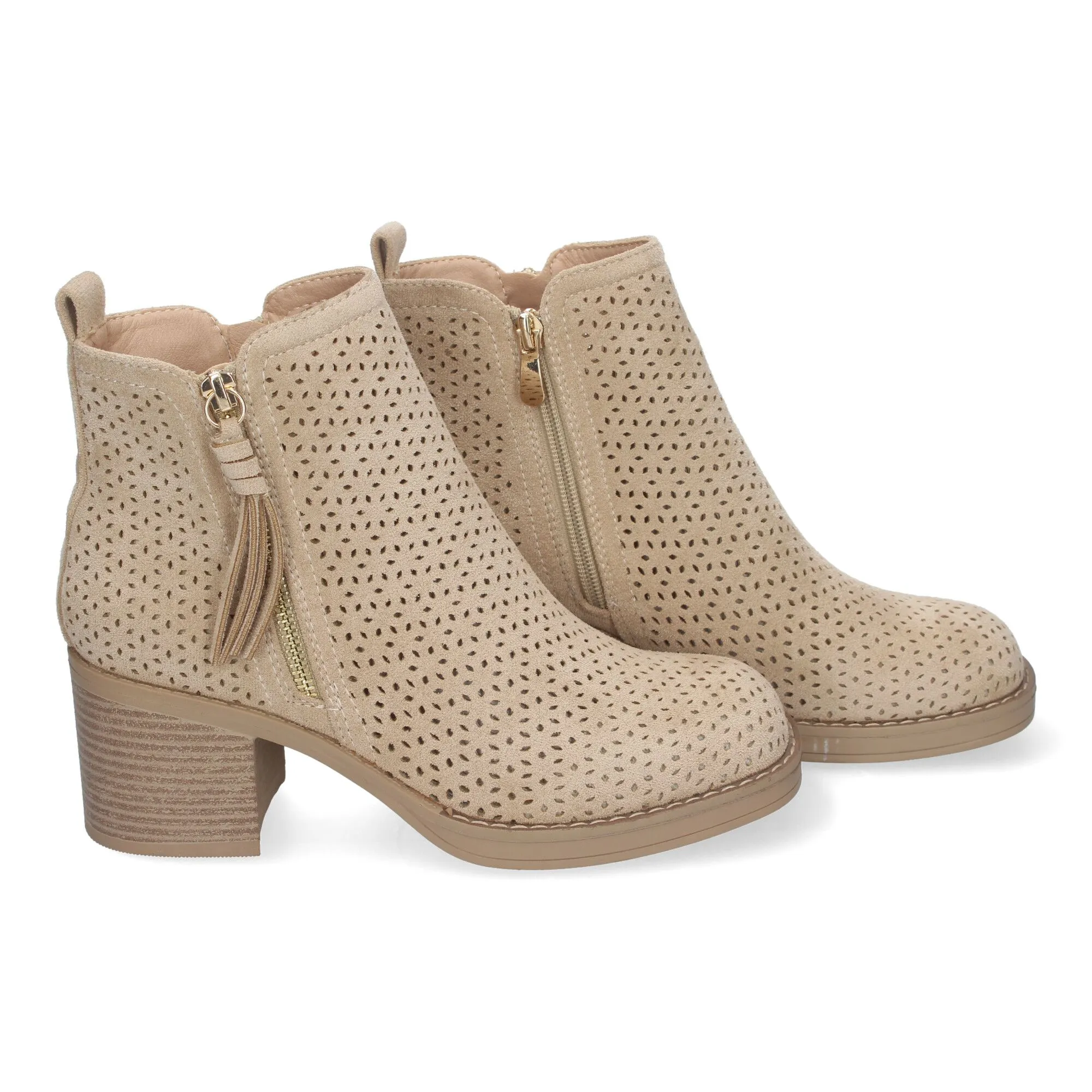 Botines de tacón bajo calados color beige para mujer VR002