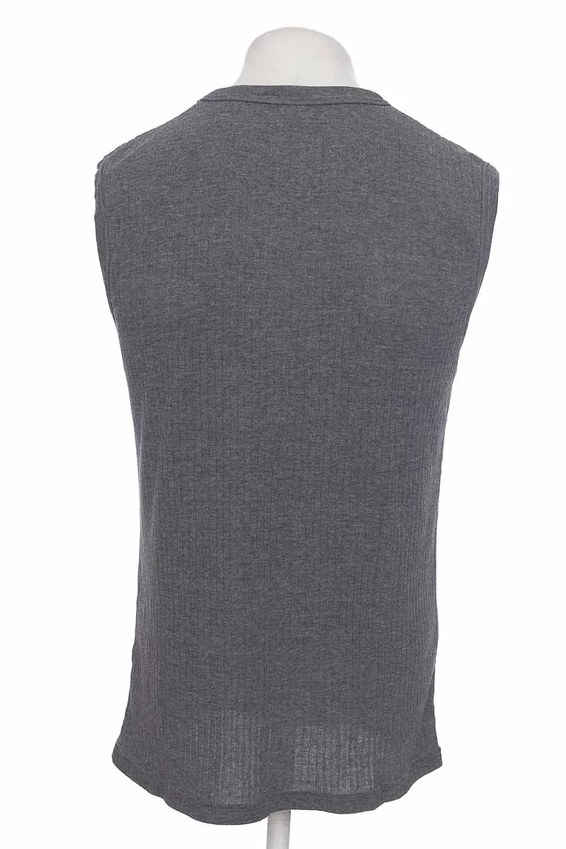 CAMISETA COLOR GRIS  GEF