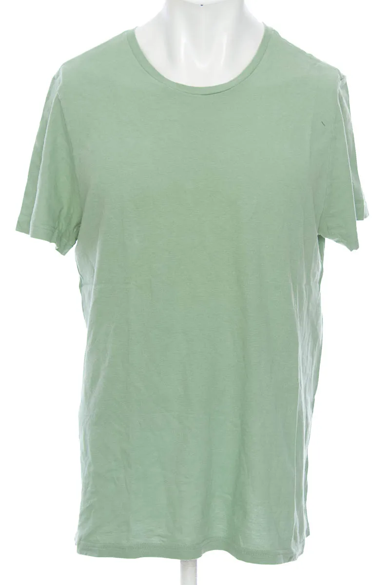 CAMISETA COLOR VERDE  GEF