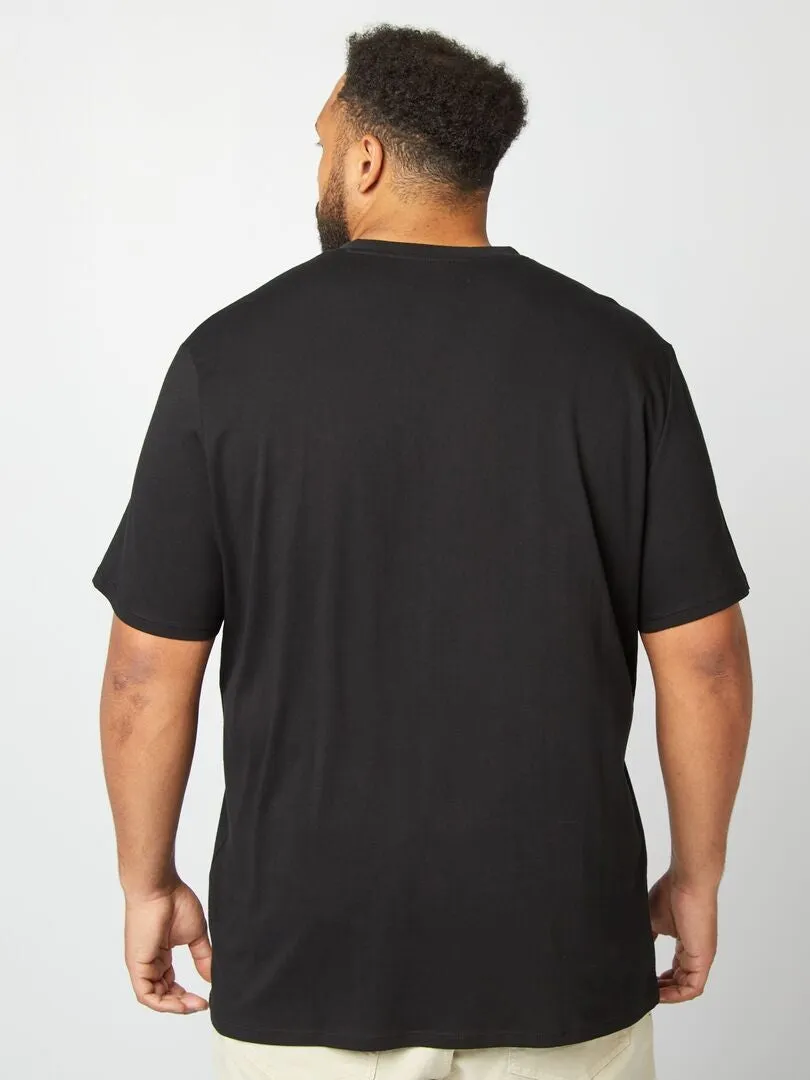 CAMISETA CON CUELLO DE PICO  NEGRO