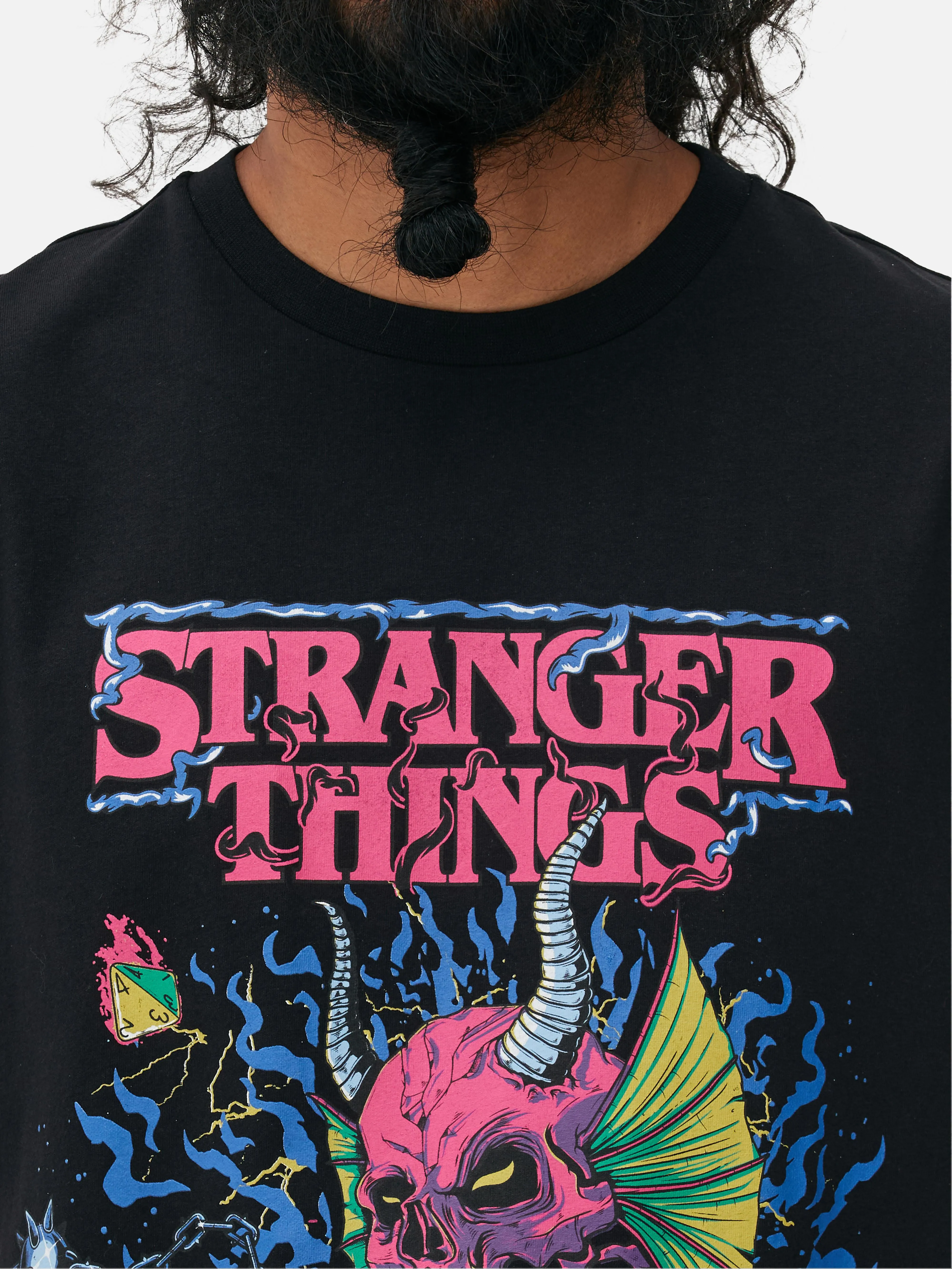 Camiseta con estampado gráfico de Stranger Things