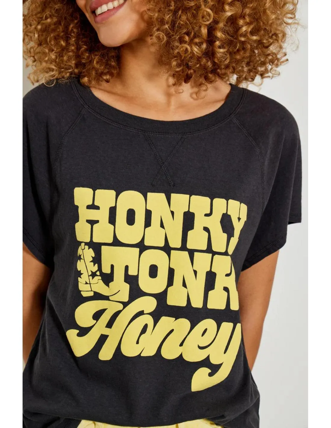 CAMISETA CON ESTAMPADO HONEY FIVE PARIS