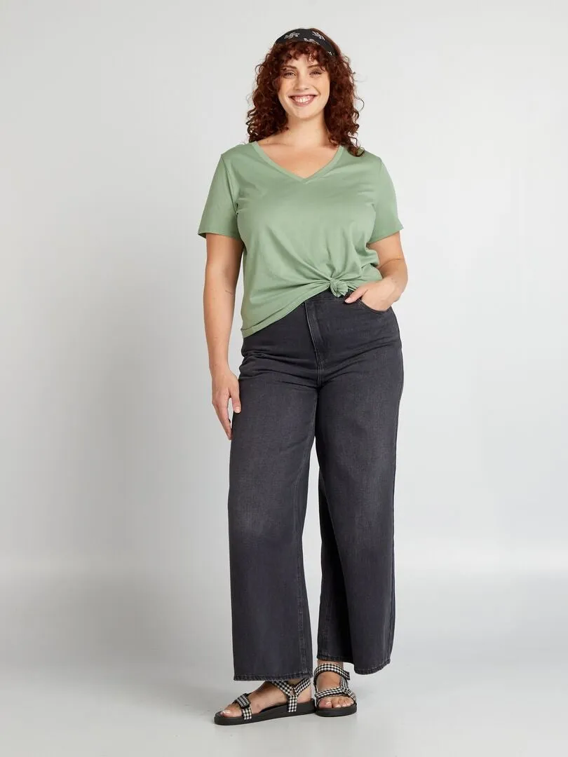 CAMISETA DE PUNTO CON CUELLO DE PICO  VERDE