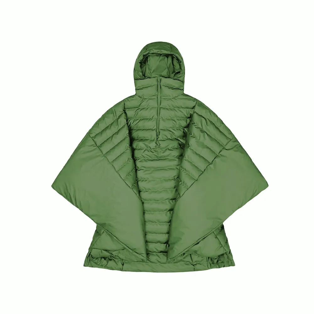 Capa Acolchada Unisex RAINS Trekker Cape Color Verde