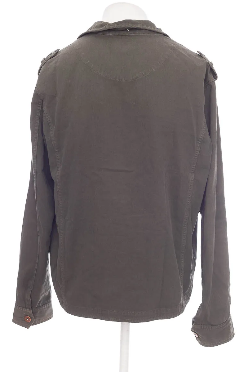 CHAQUETA COLOR VERDE  PARACHUTE