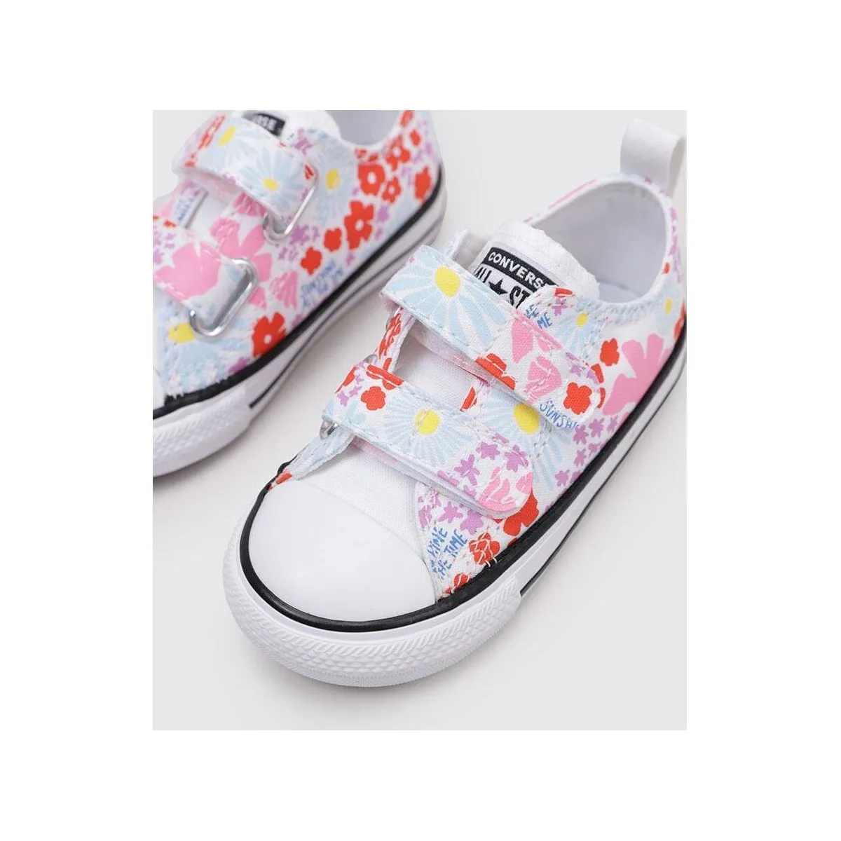 CHUCK TAYLOR ALL STAR 2V