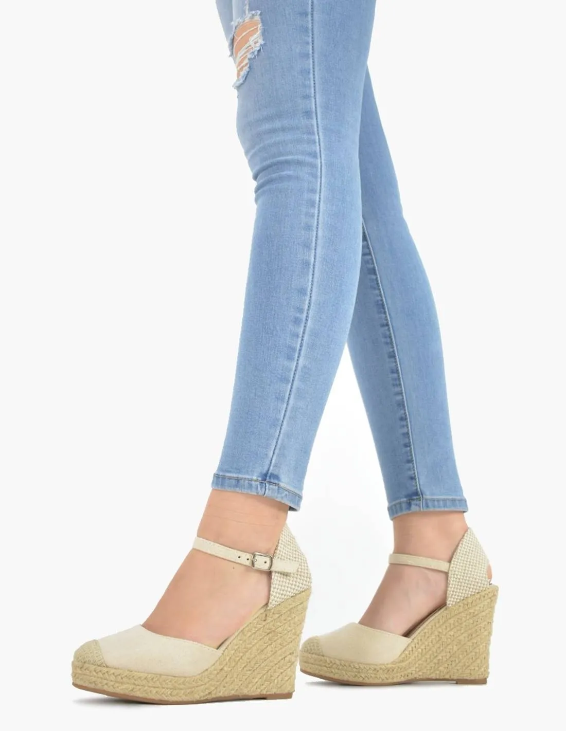 Cuñas beige antelina