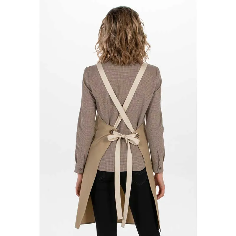 DELANTAL CON PETO BEIGE CRUZADO POR DETRáS  DYNEKE