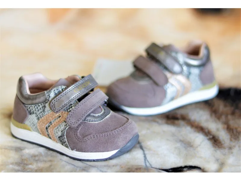DEPORTIVO B RISHON B640LB GEOX EN COLOR GRIS O PLATAROSA
