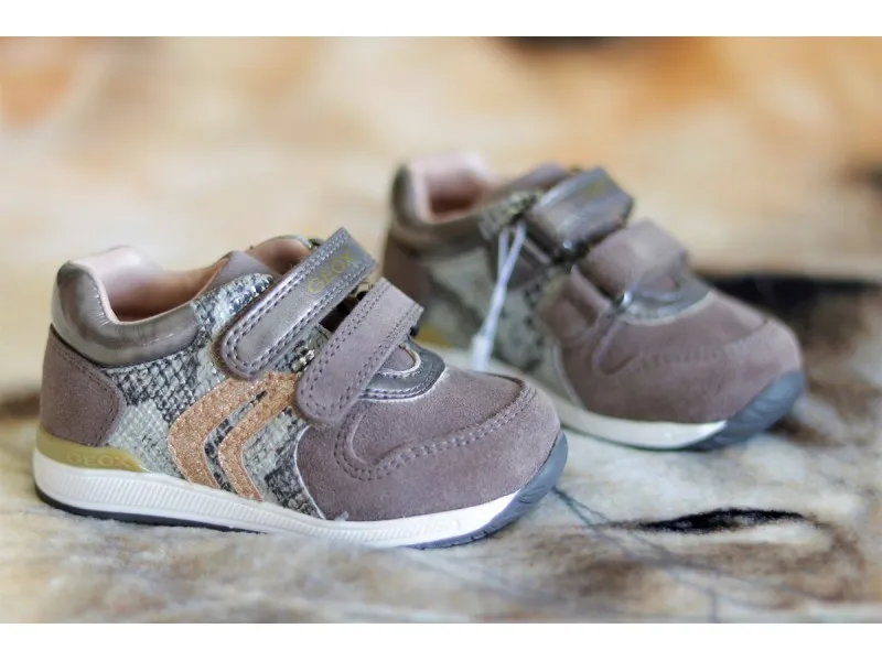 DEPORTIVO B RISHON B640LB GEOX EN COLOR GRIS O PLATAROSA