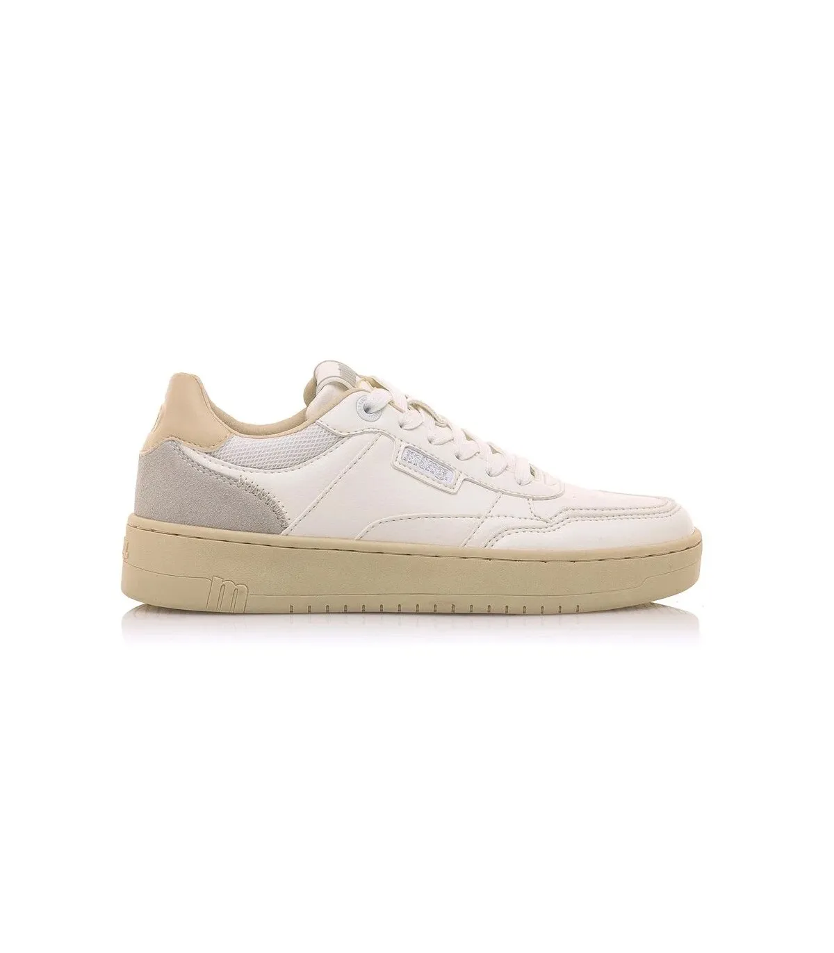 Deportivo blanco con talón beige