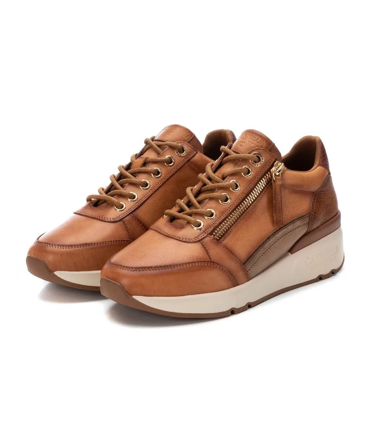 Deportivo de piel color camel