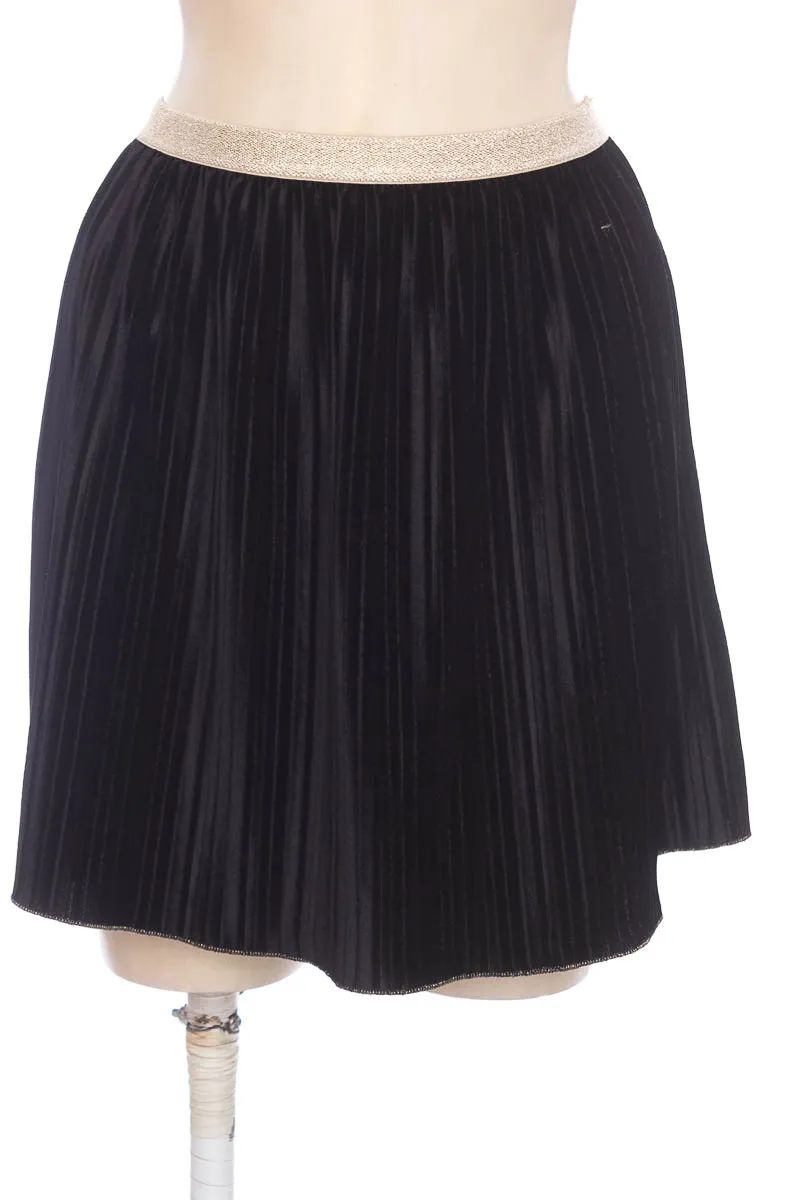 FALDA COLOR NEGRO  ZARA