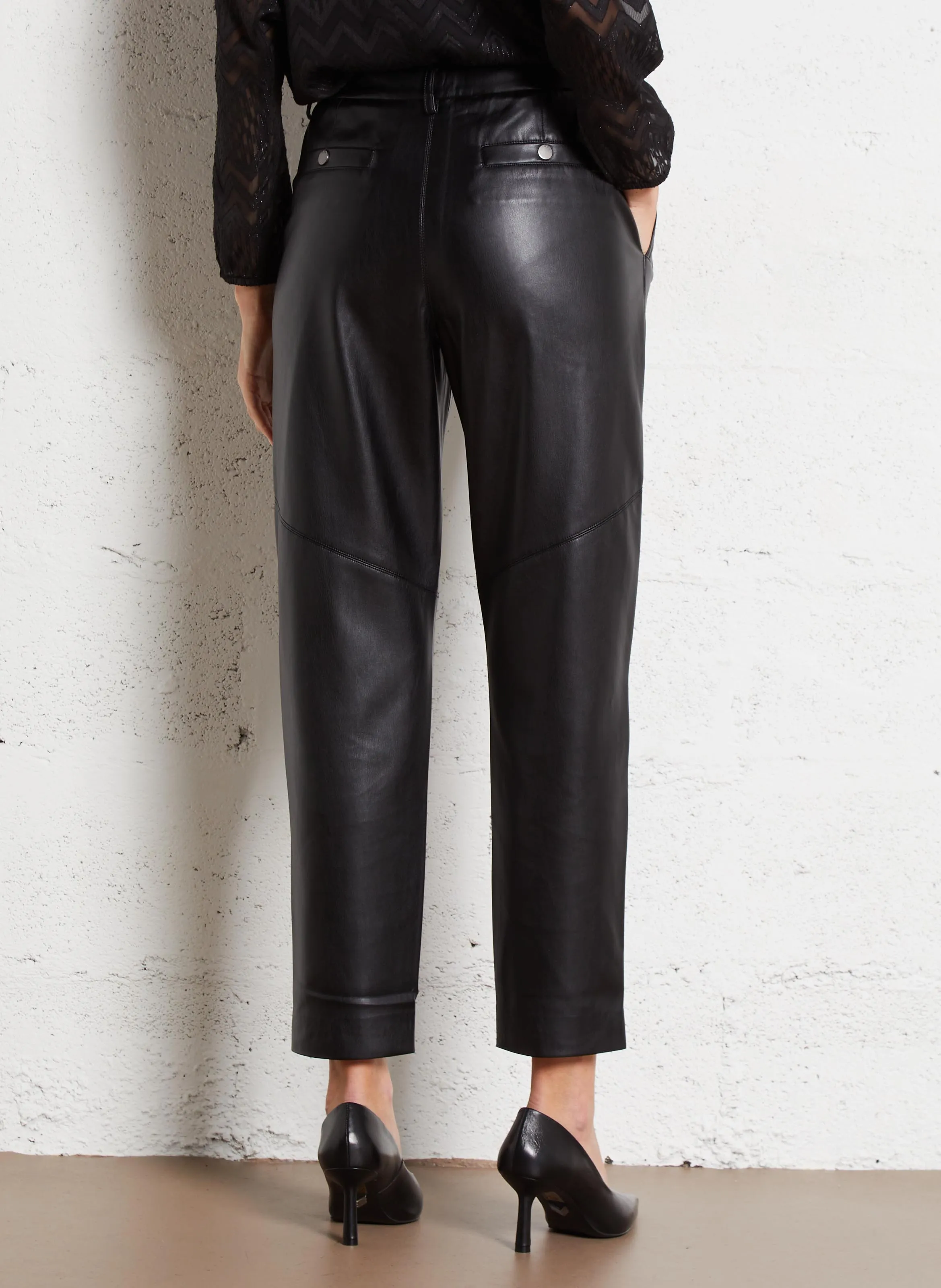IKKS Pantalón de viscosa tapered en negro