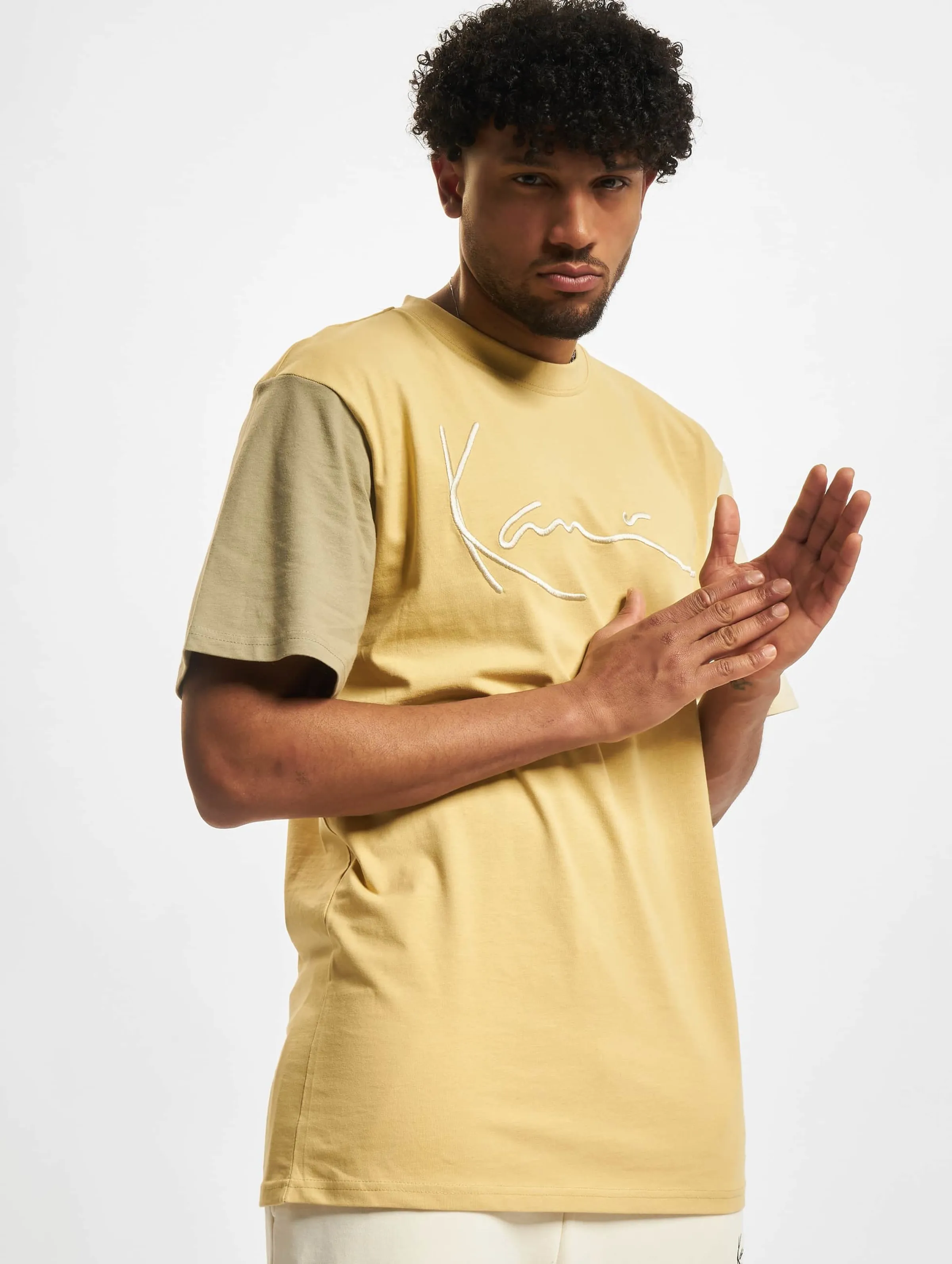 Karl Kani Signature Block