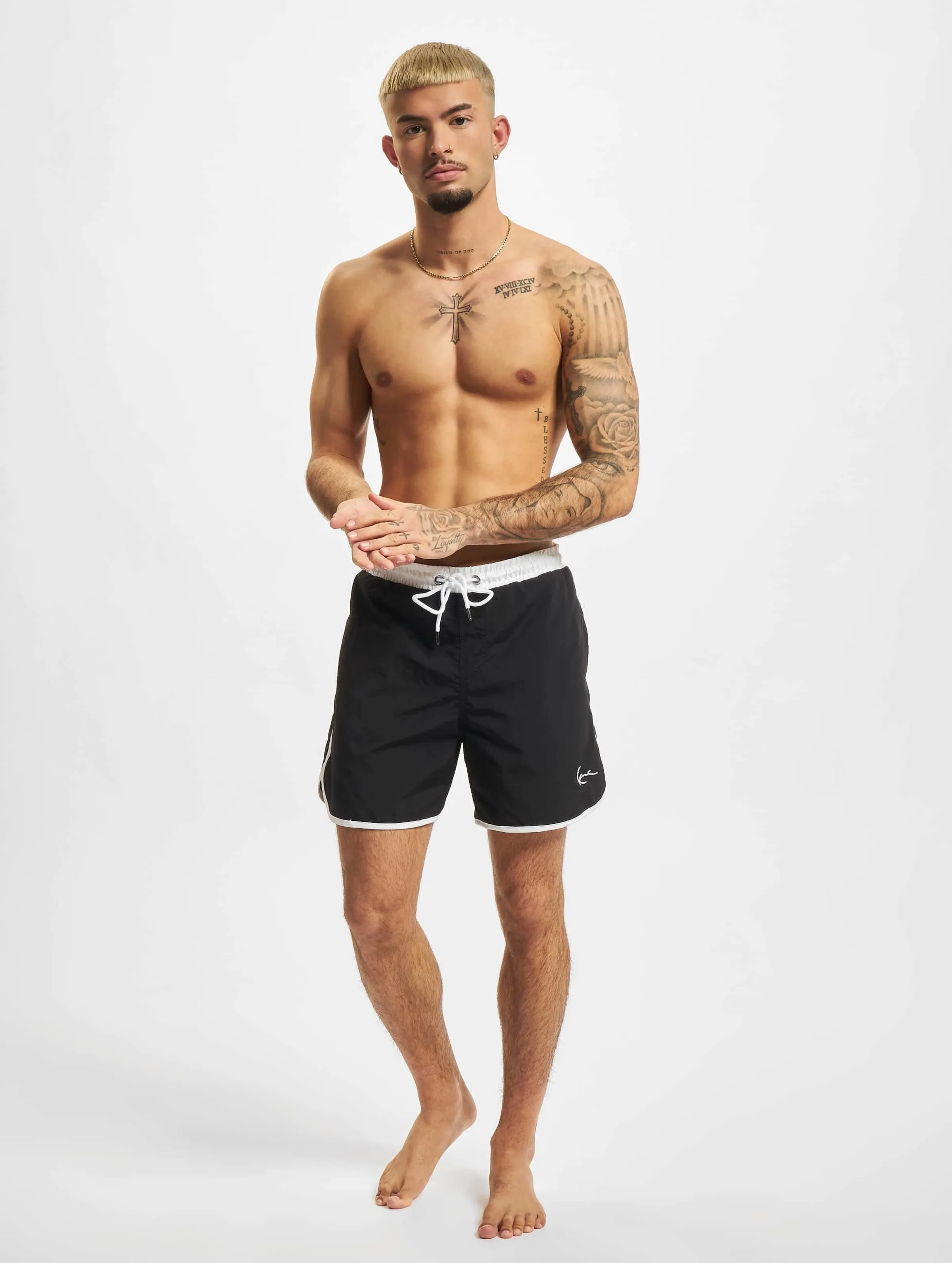 Karl Kani Small Signature Contrast