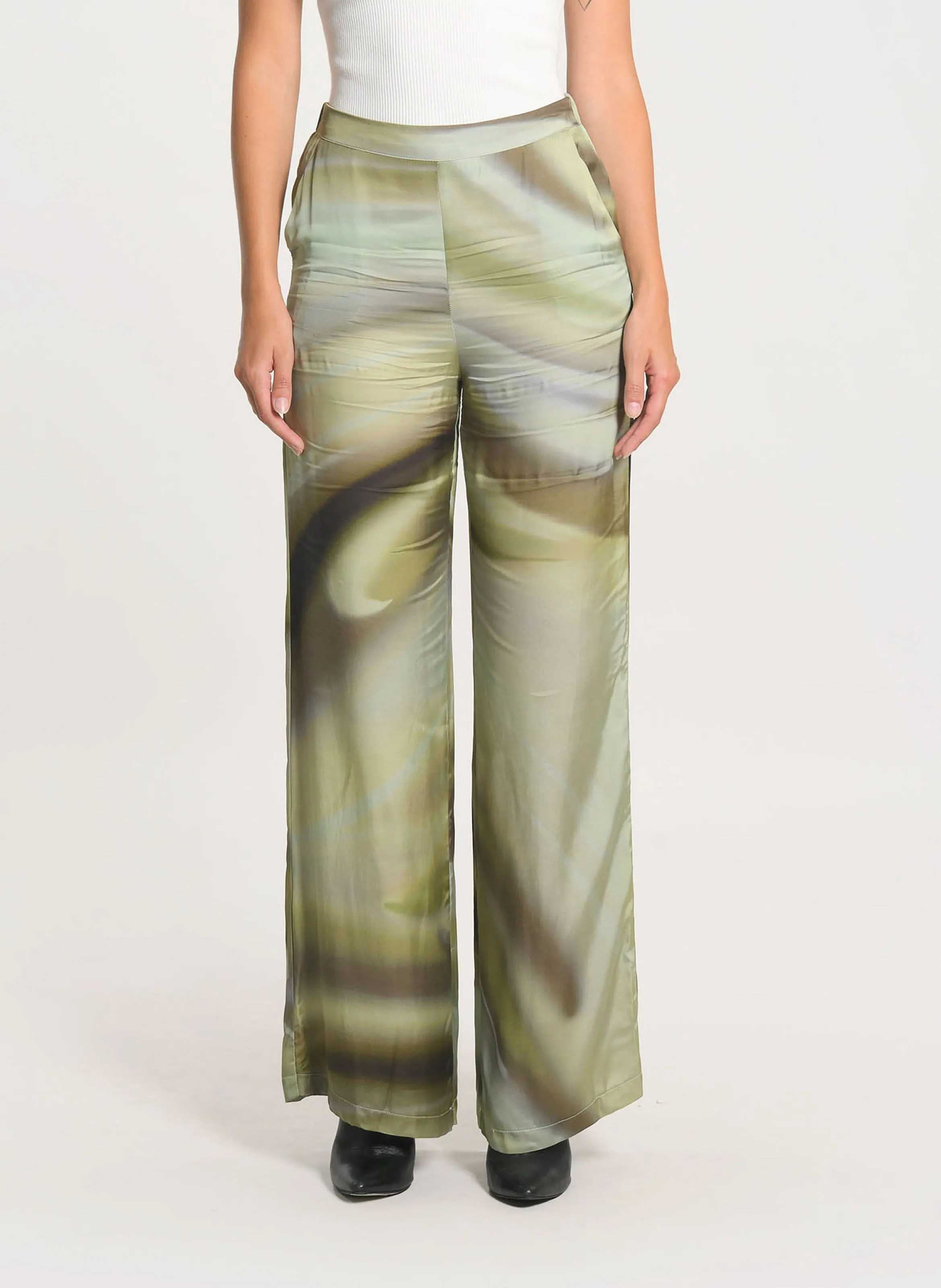 KOOKAI NIKITA  PANTALóN ANCHO ESTAMPADO EN CAQUI