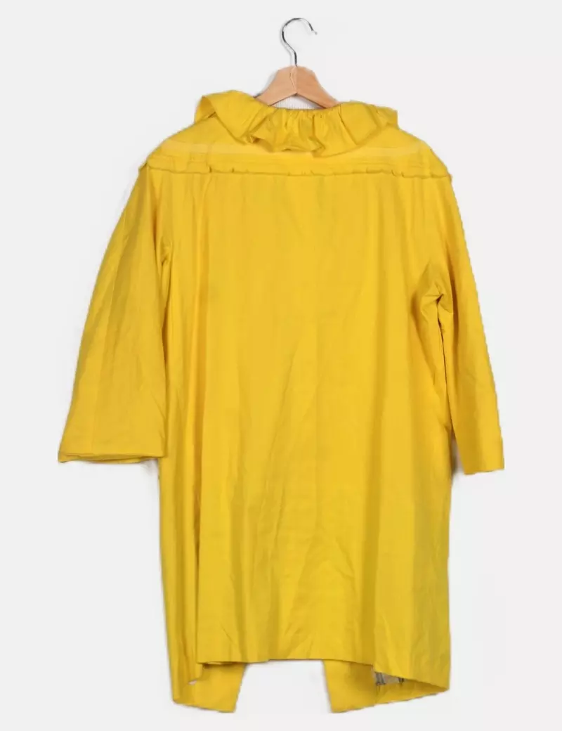 Mary C Abrigo largo amarillo con volante