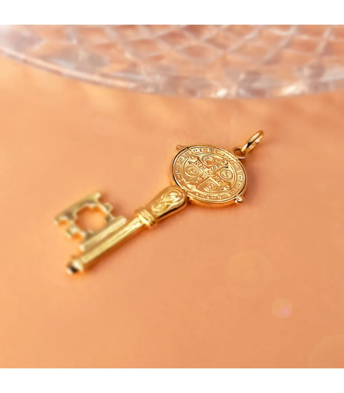 Médaille Saint Benoît Clé Or 18K