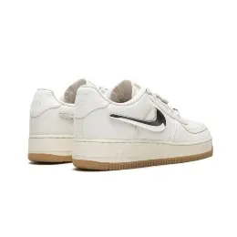Nike Air Force x Travis Scott