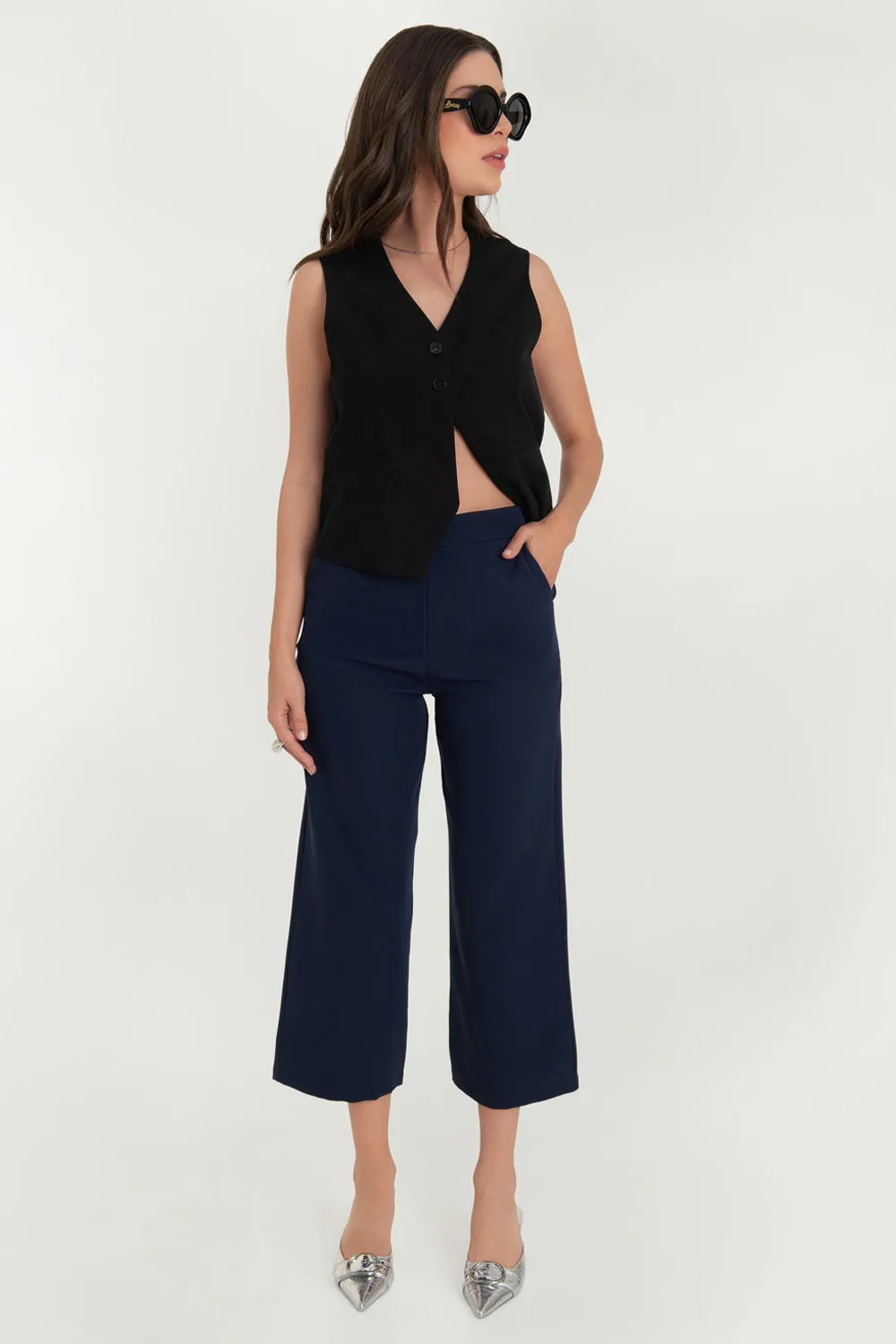 Pantalón ajustado de fit cropped flare