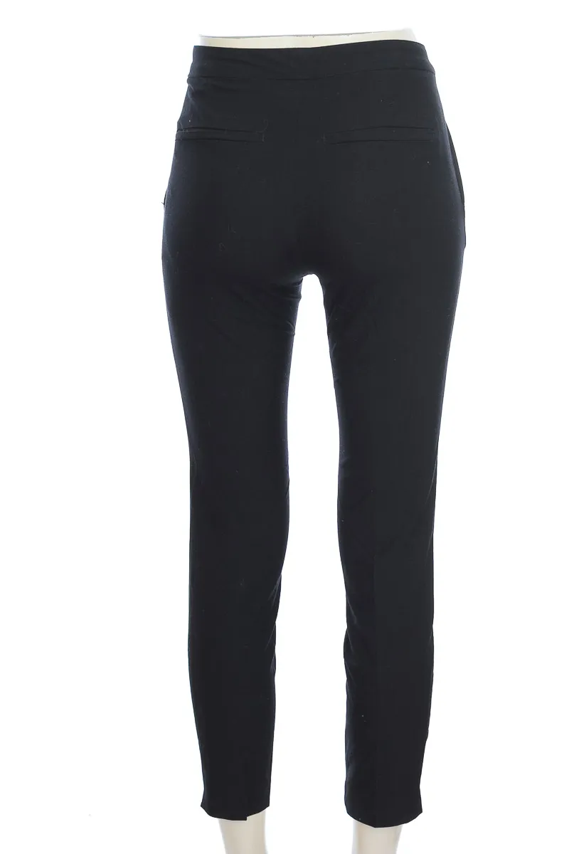 PANTALóN COLOR NEGRO  ZARA