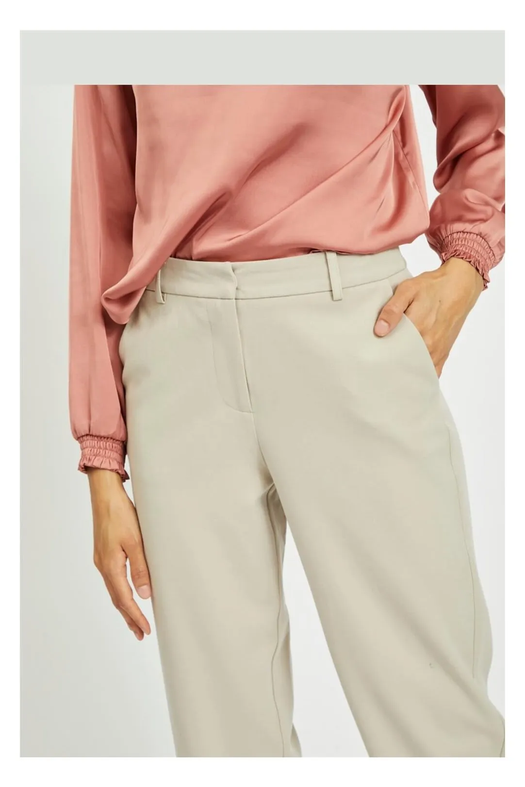 Pantalón cropped recto Vivilas beige