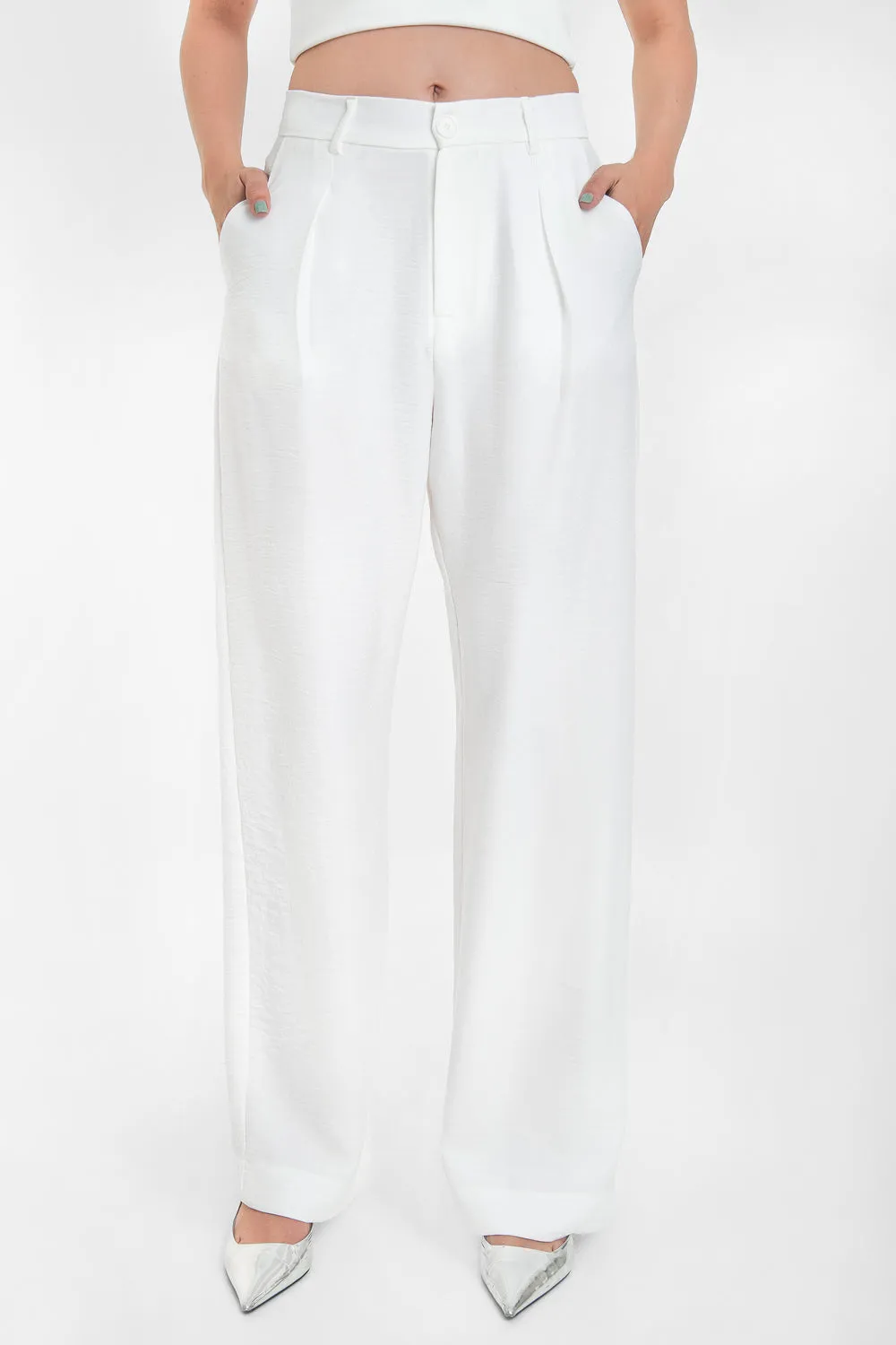 Pantalón fluido de fit wide leg tiro alto