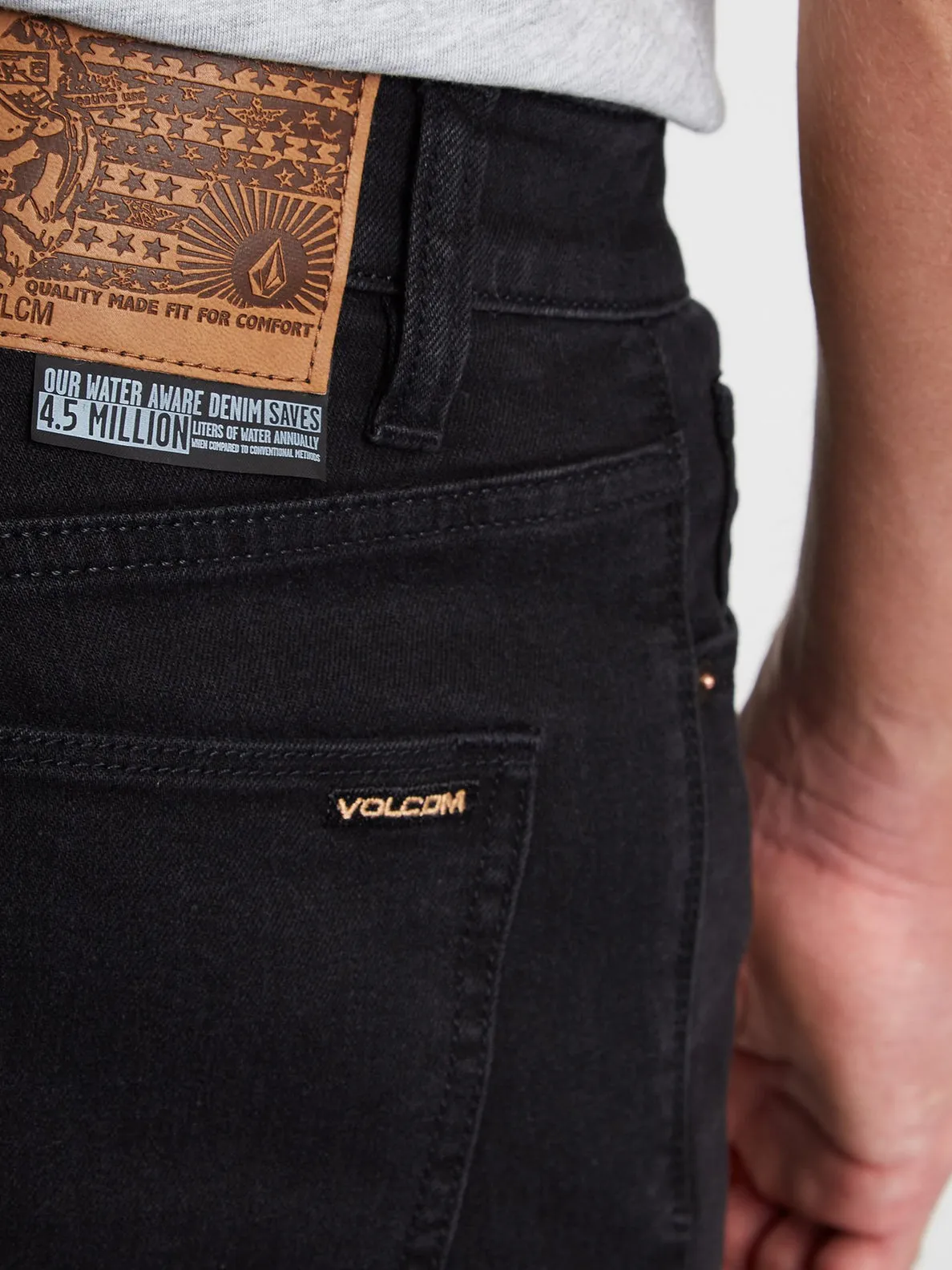 Pantalón VOLCOM Vaqueros corte ceñido para Hombre 2 X VORTA TAPERED – BLACK OUT Ref. A1932101_BKO negro tejano