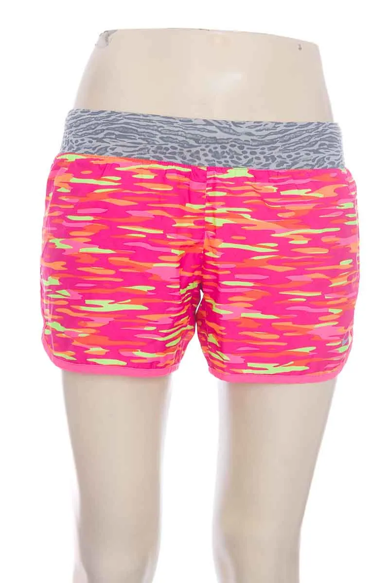 ROPA DEPORTIVA / SALIDA DE BAñO COLOR FUCSIA  NIKE