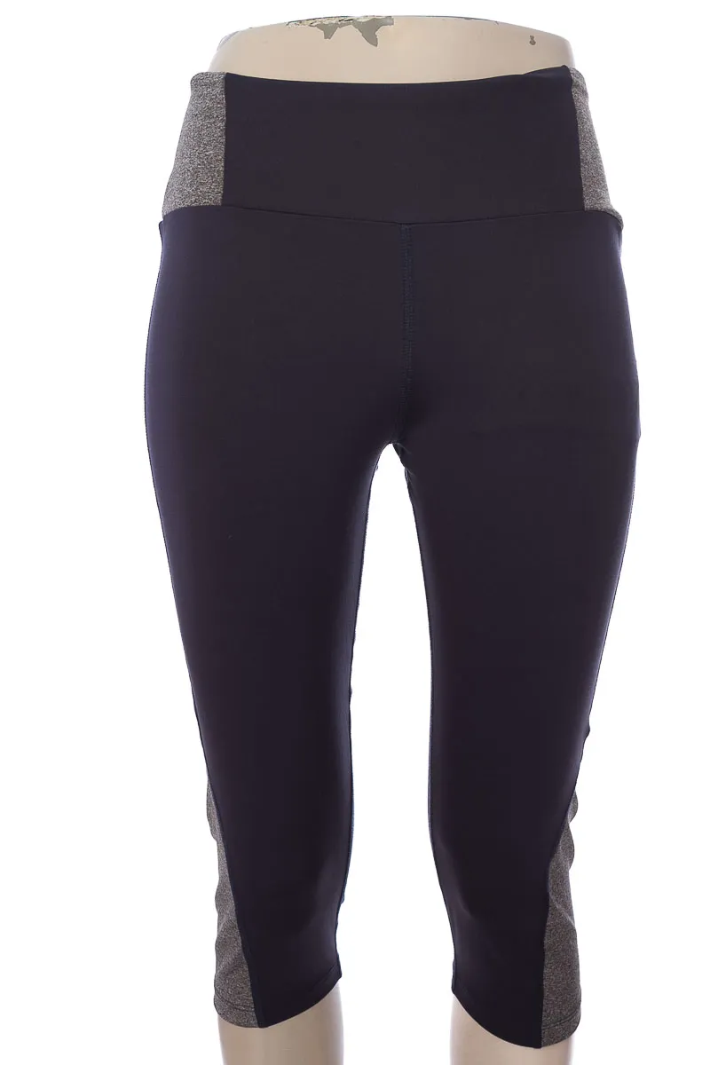 ROPA DEPORTIVA / SALIDA DE BAñO COLOR GRIS  ROCK BULL