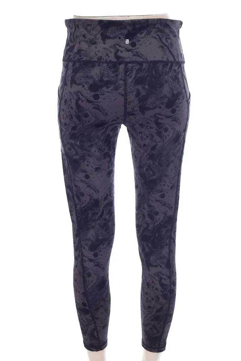 ROPA DEPORTIVA / SALIDA DE BAñO COLOR NEGRO  IDEOLOGY