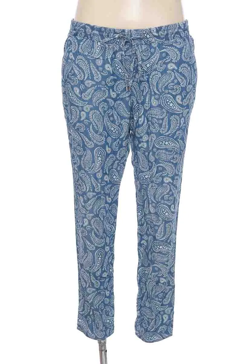 ROPA DEPORTIVA / SALIDA DE BAñO COLOR NEGRO  PìNK