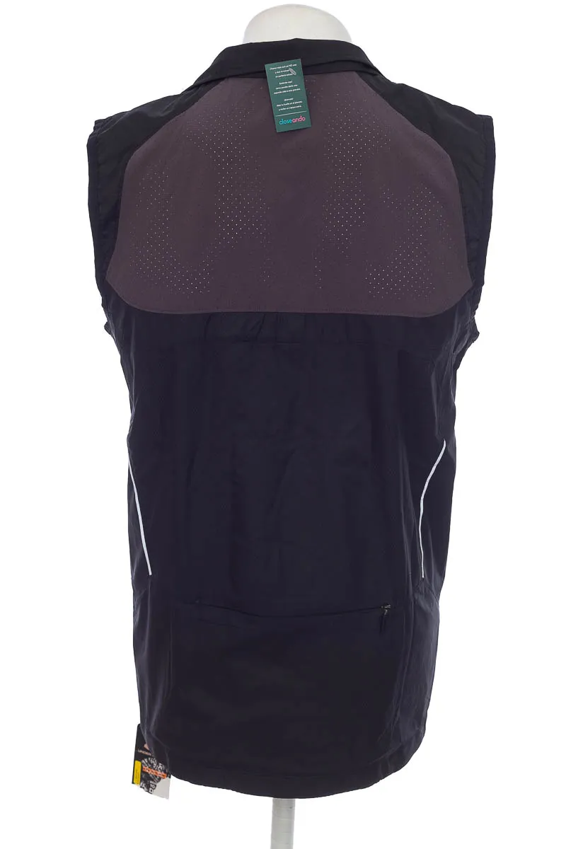 ROPA DEPORTIVA COLOR NEGRO  UNDER ARMOUR