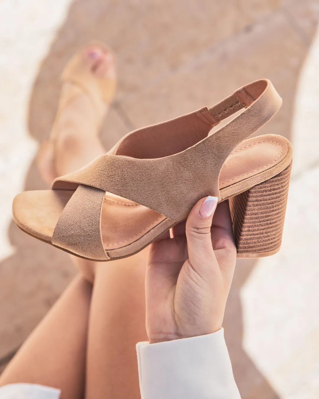 SANDALIAS DE TACóN CUADRADO BEIGE PARA MUJER  LAURENCE