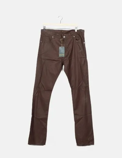 SKUNKFUNK  SKFK PANTALóN ENCERADO MARRóN CHOCOLATE
