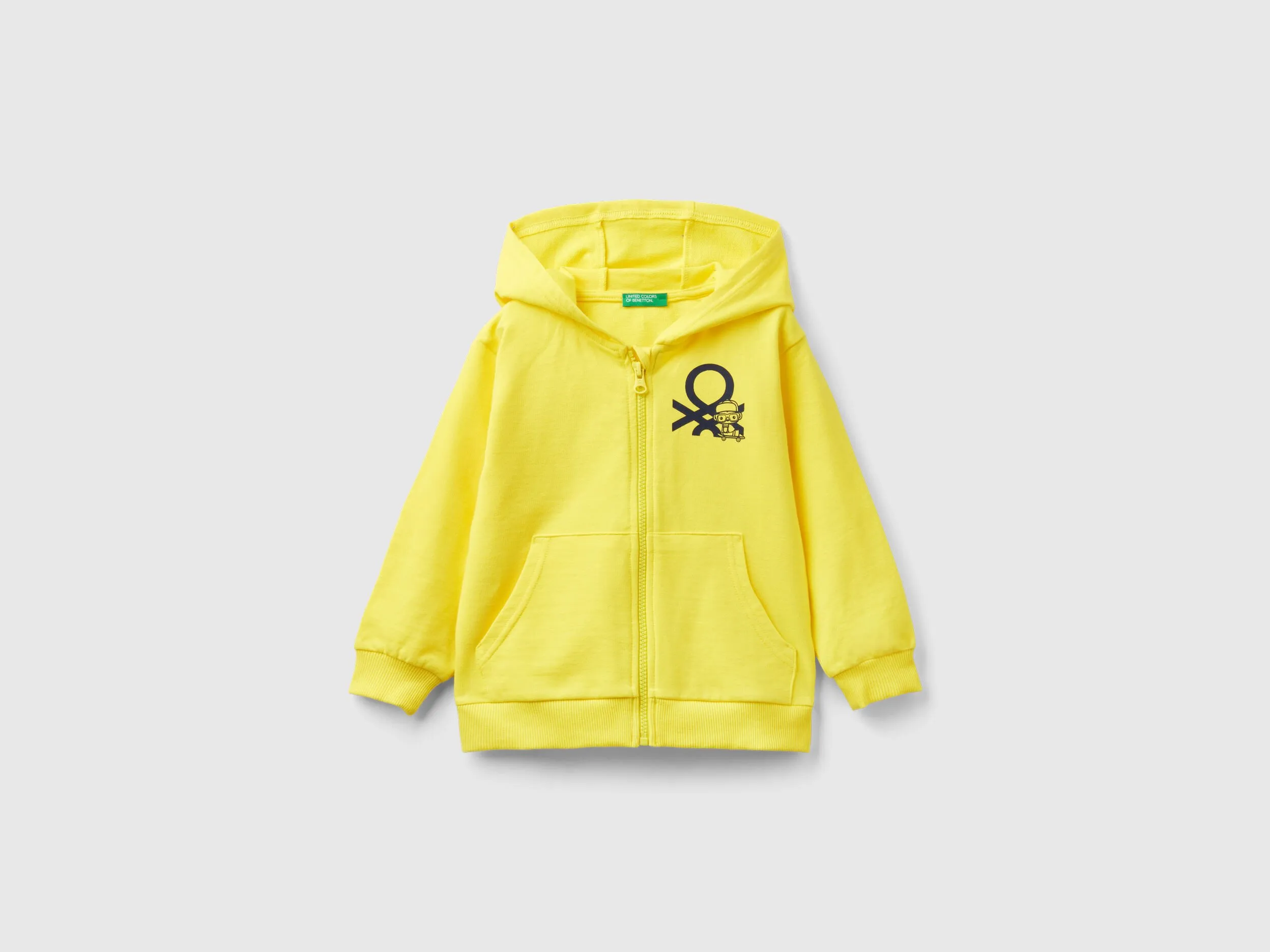 Sudadera ligera con capucha
