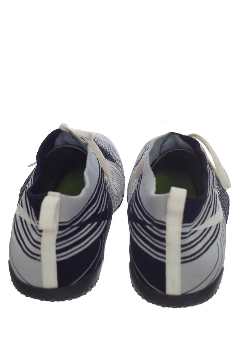 TENIS COLOR GRIS  NIKE