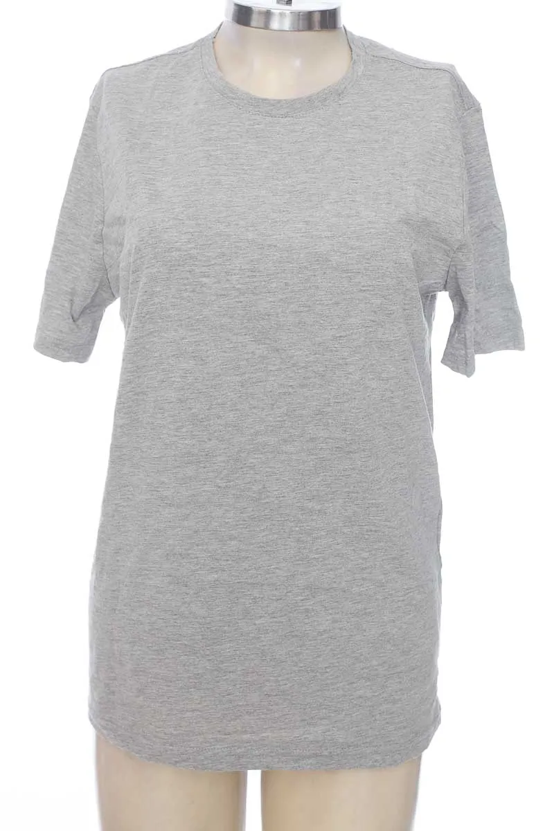 TOP / CAMISETA COLOR GRIS  KOAJ