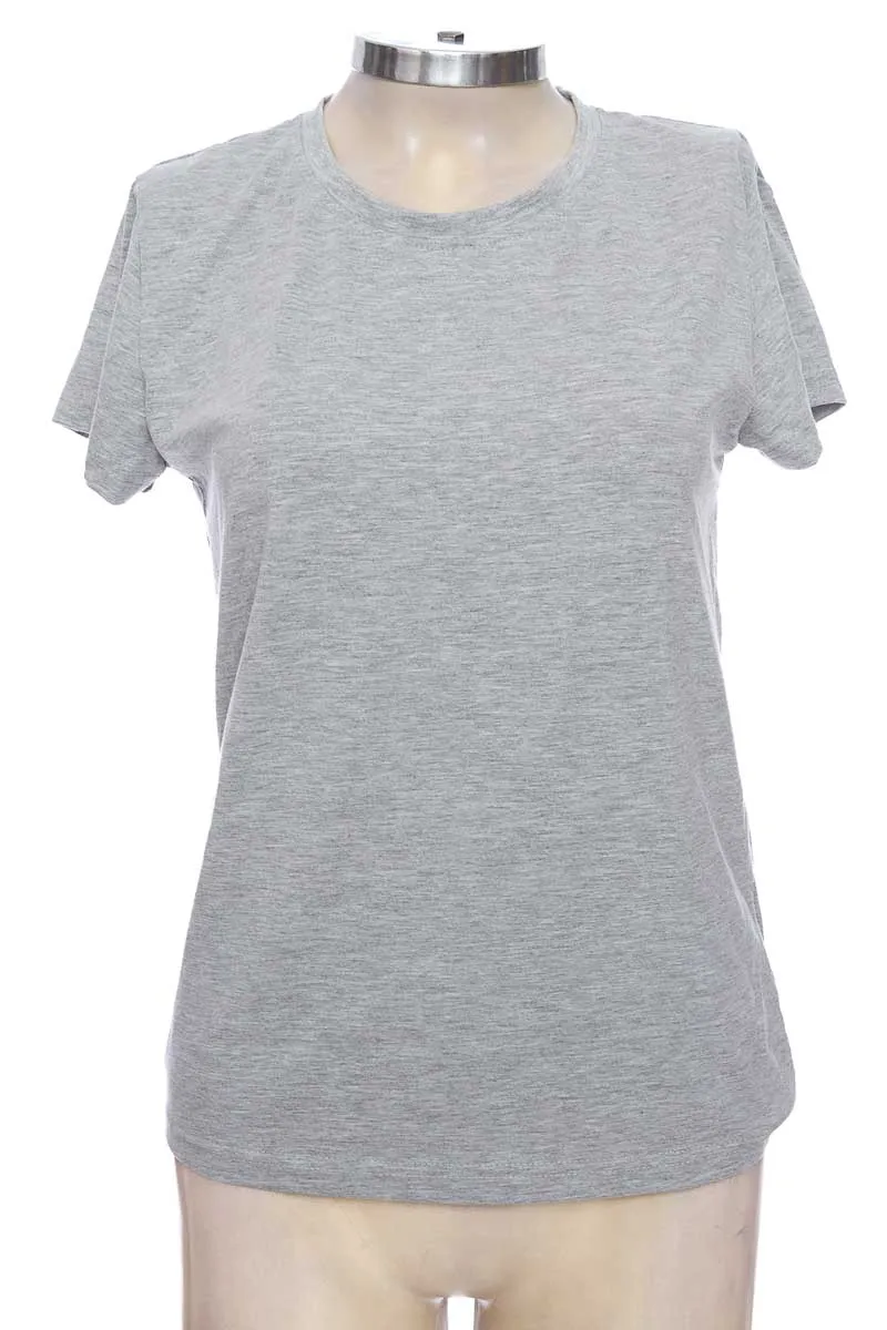 TOP / CAMISETA COLOR GRIS  SHEIN