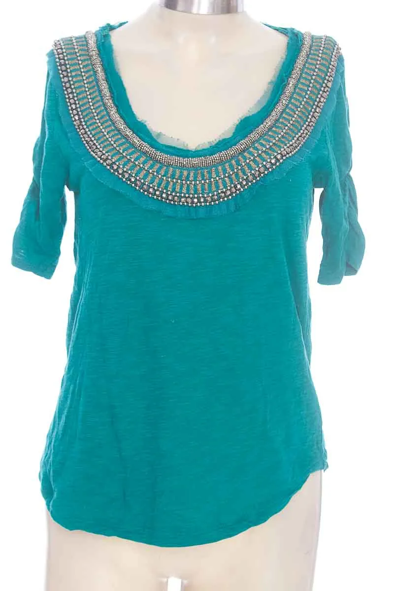 TOP / CAMISETA COLOR VERDE  DELETTA