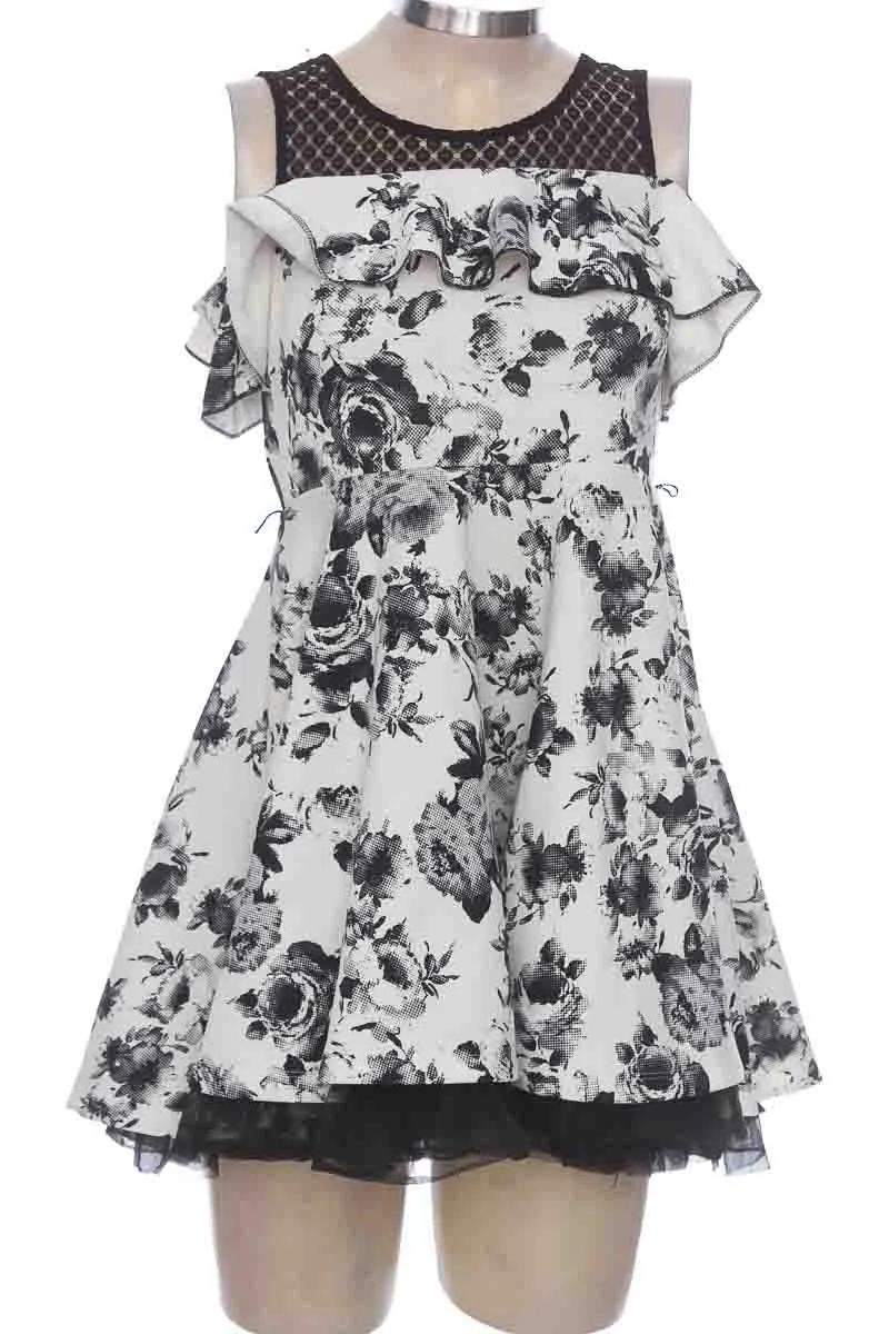 VESTIDO / ENTERIZO COLOR BLANCO  BEAUTEES