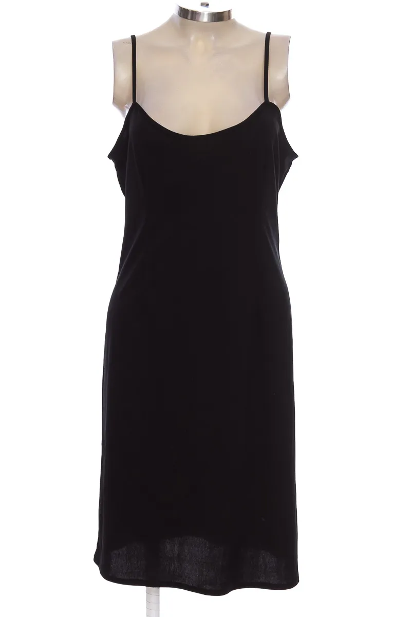 VESTIDO / ENTERIZO COLOR NEGRO  CLOSEANDO