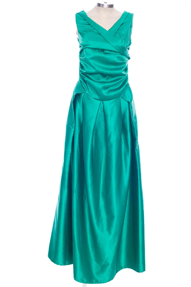 VESTIDO / ENTERIZO COLOR VERDE  CLOSEANDO